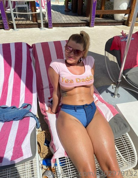 wifeywet modèle adulte img