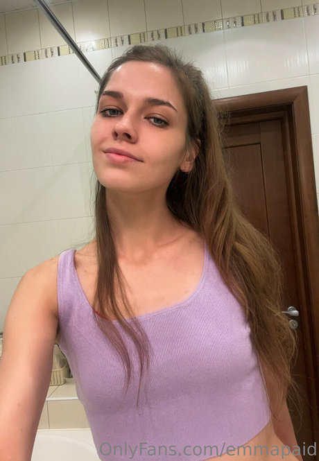emmapaid pornstar naked picture