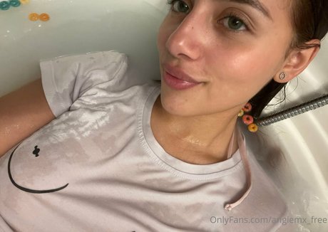 angiemx free xxx star du porno photo