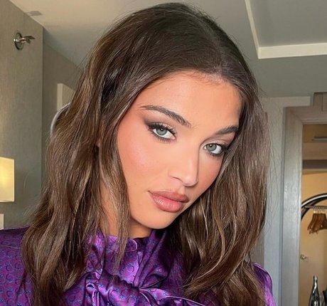 Daniela Lopez Osorio nice star photo