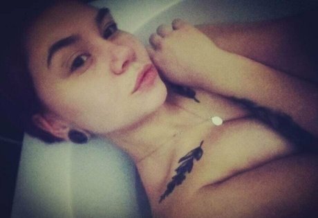 dayshalovefreepromo modelo caliente imagen