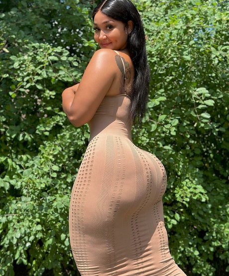 Darla Dimples estrella porno archivo