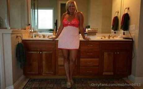 msbhvn9693 estrella porno desnuda galería