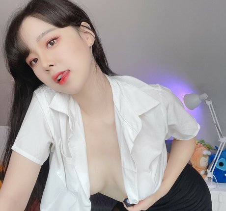 KBJ NAVI04 star naked pics