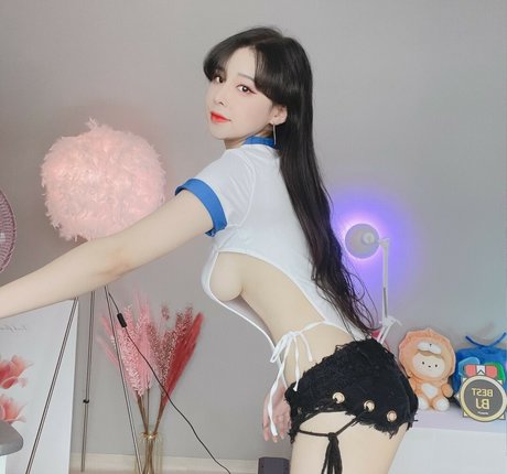 KBJ NAVI04 model exclusive archive