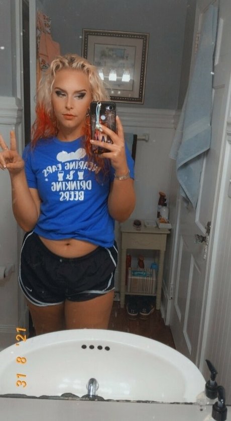 The Sarah Gracie modelo bonita imágenes