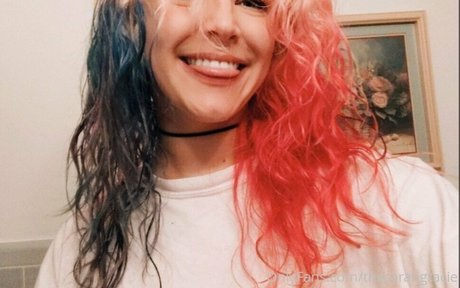 The Sarah Gracie star du porno sexy photos