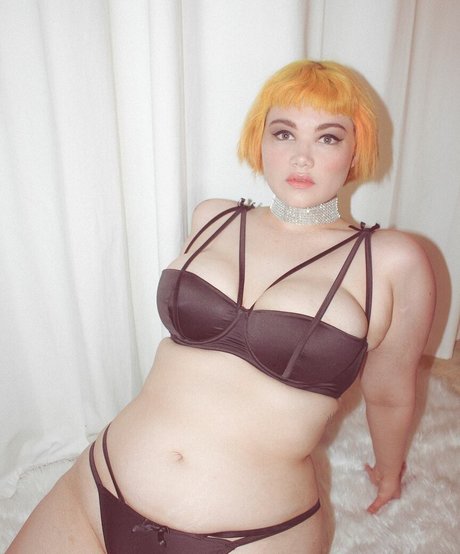 isabel hendrix model hd image
