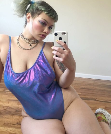isabel hendrix xxx star pic