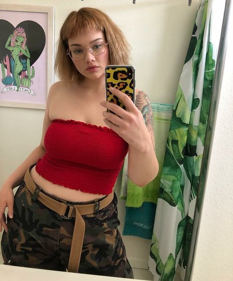 isabel hendrix art de star du porno photo