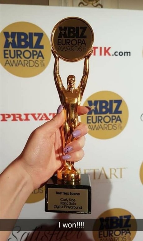 carlyraesummers top star des photos