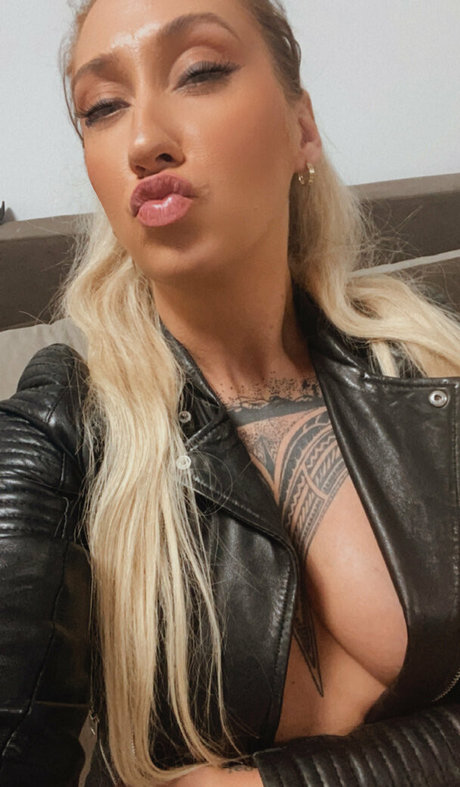 anksunamoon actriz imágenes