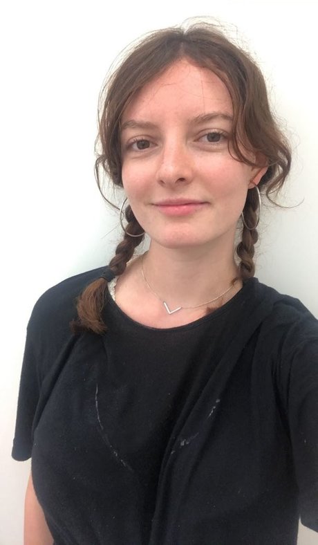 Dakota Blue Richards Miniature