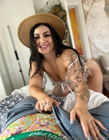 Tha Thirst Trapper estrella porno perfecta fotos