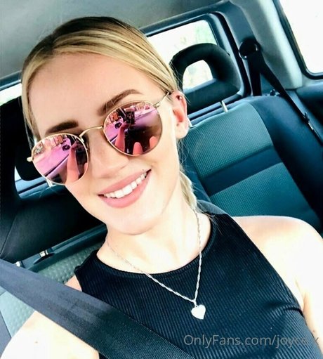 Joyce X modelo caliente fotos