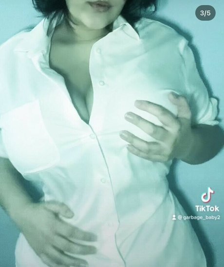 Fluffy babe666 modelo pornografico imágenes