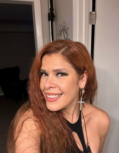 latinafoxy69 modèle joli galerie