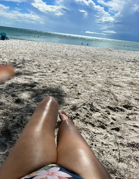 latinafoxy69 modèle nu photo