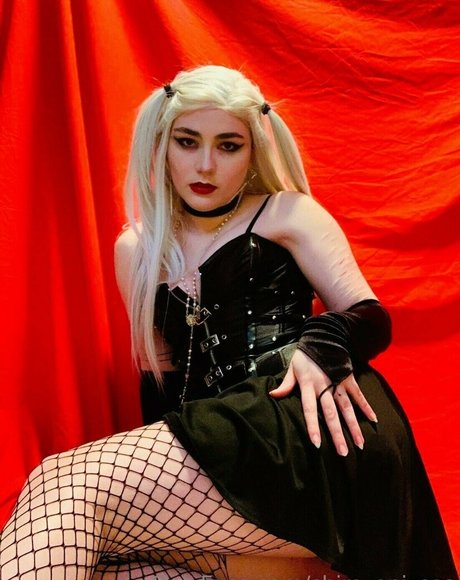 archstarweaver estrella adulta fotos