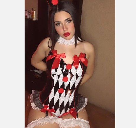 Adriana Olivarez modelo agradable imagen