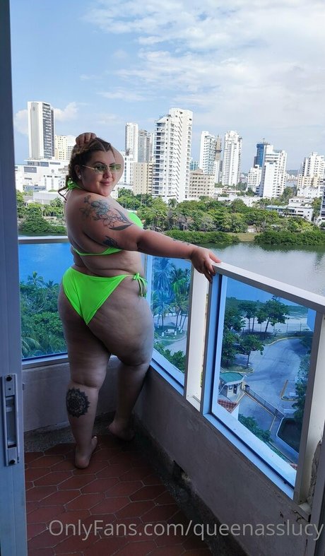 wetbigpussy modelo de alta definición foto