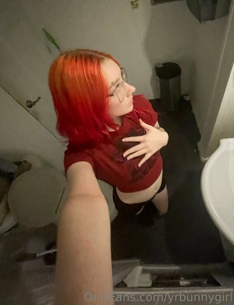 yrbunnygirl actriz sexual imágenes