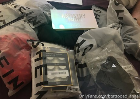 btattooed angel estrella porno de alta calidad galería