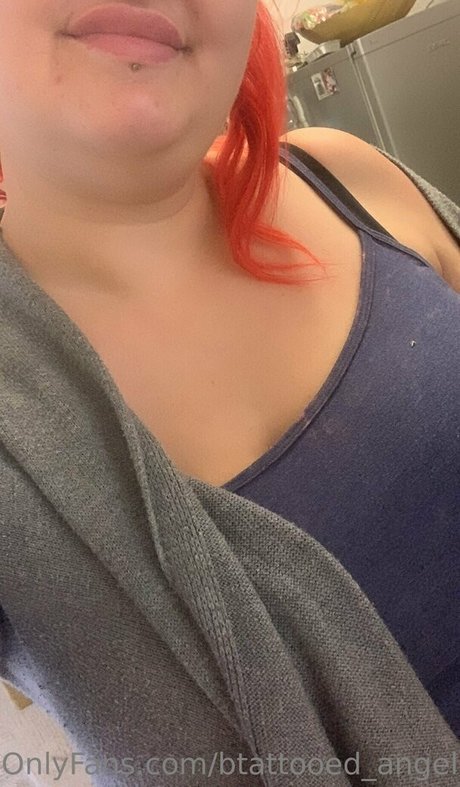 btattooed angel linda estrella foto