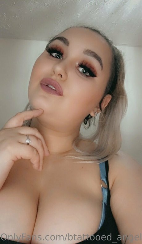 btattooed angel étoile sexy galeries