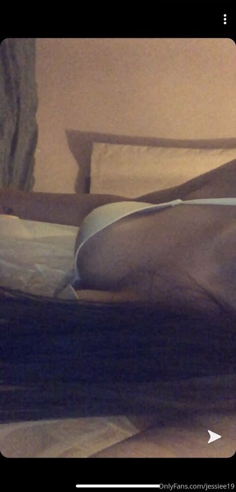 jessiee19 erotic star photos
