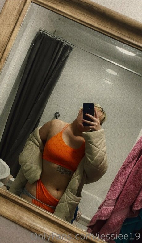 jessiee19 star xxx picture