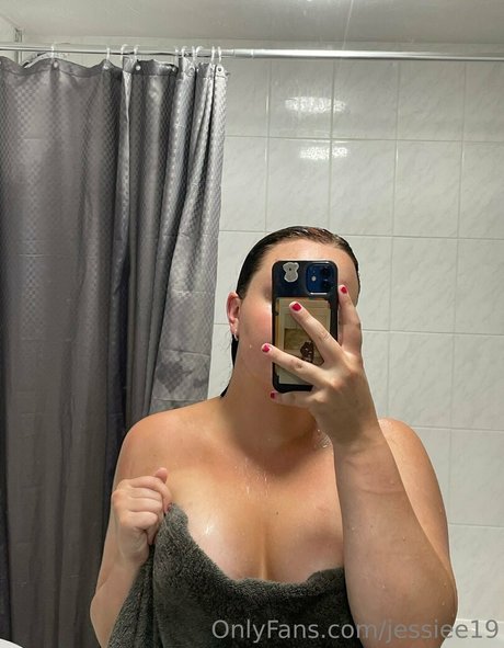 jessiee19 star adult picture