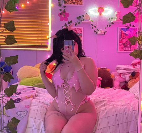 okay kylie actriz porno archivo