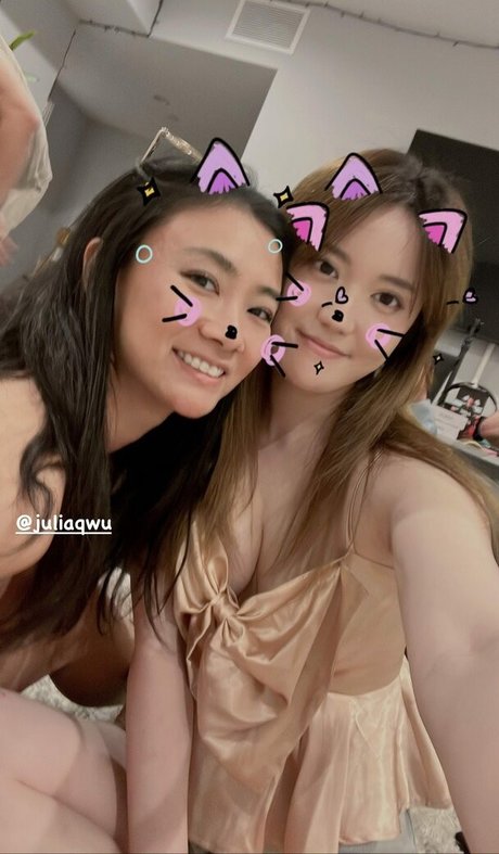 Plushys art star du porno img