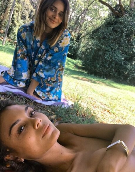 Nathalie Kelley bonita estrella porno imagen