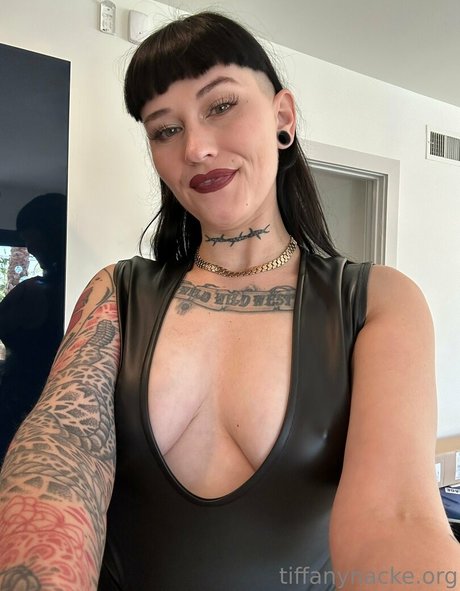 ms nacke model naked pictures