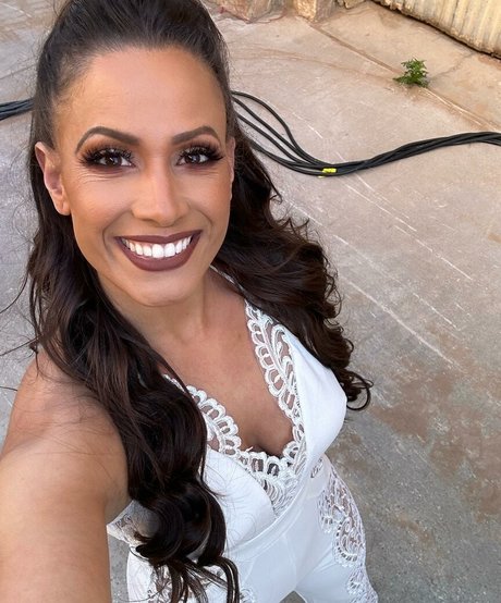 AEW Dasha Kuret arte estrella porno galería