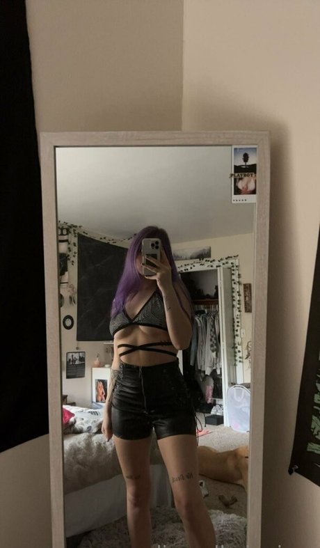 alignedbyjuniper star érotique galeries