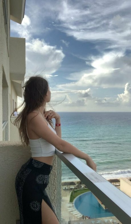 alignedbyjuniper sexy pornstar pictures