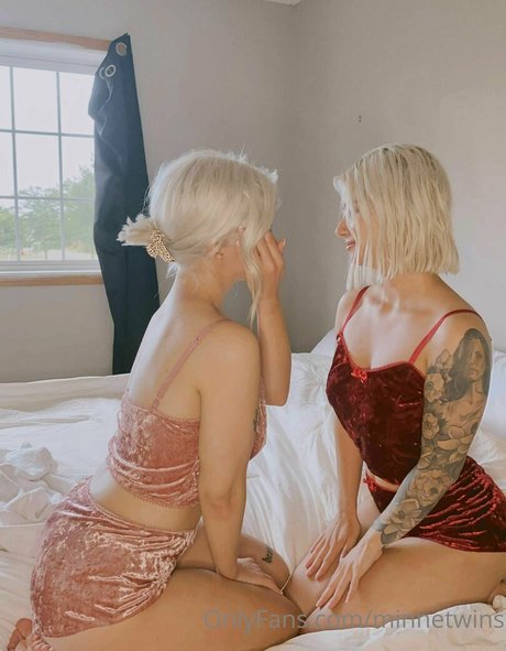 MinneTwins adult star pics