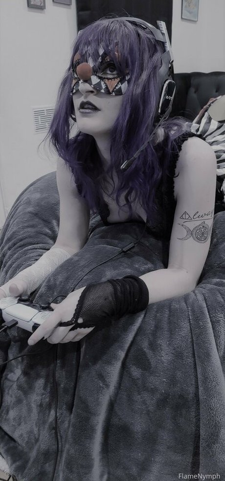 flamenymph actriz atractiva fotos