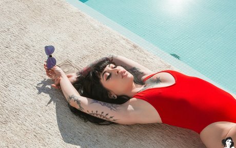 Arson actrice de nus images