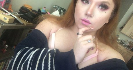 tragedyann modèle sympa galerie