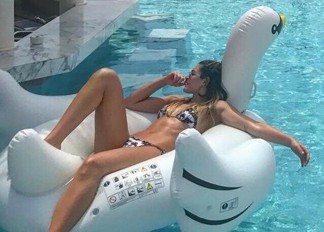 Rosamaria Montibeller desnudos de estrellas porno archivo