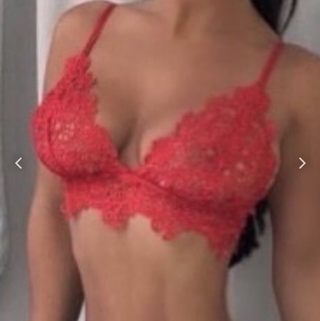 Chantelle Connelly étoile chaude img