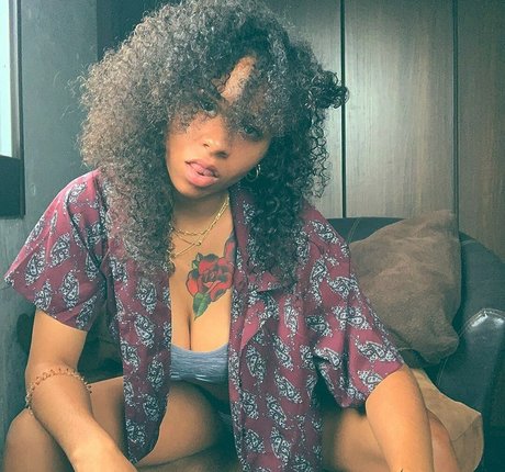 Jahkara Smith estrella porno caliente fotos