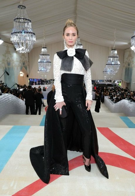 Emily Blunt bonita actriz imágenes