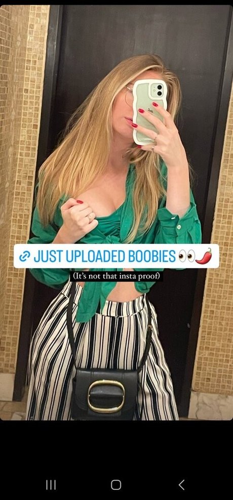 vixyless hermosa estrella foto