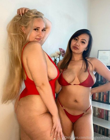 LovingLexieKent étoile nue galeries