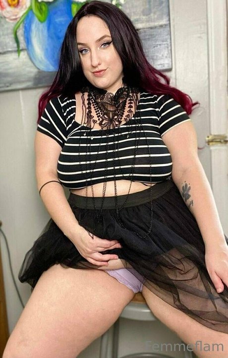 giafiore estrella desnuda archivo